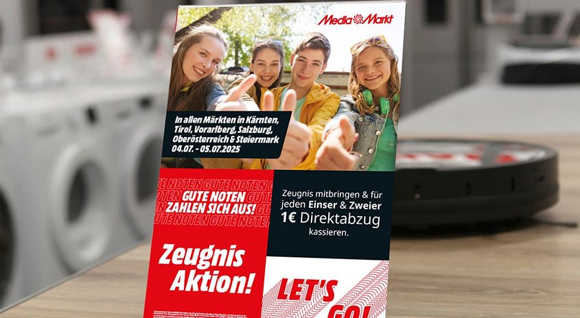 Werbeplakat von MediaMarkt mit Kindern, die Daumen zeigen; Hinweis auf Zeugnis-Aktion mit 1-Euro-Direktabzug pro Einser und Zweier vom 4.–5. Juli.