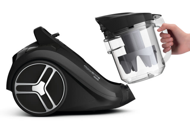 Großer Behälter des Rowenta Compact Power mit 2.5 Liter Fassunsgvermögen wird vom Staubsauger abgenommen.
