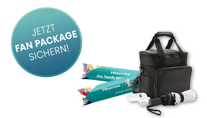 Eine blaue Kreisanzeige, zwei Hisense-Artikel, eine schwarze Tasche und ein zusammengeklappter Regenschirm auf weißem Grund.