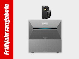 Bild mit hellgrauem Hintergrund und einem roten Streifen links und weißem Text "Frühlahrsangebote"; rechts im Bild eine graue Powerstation mit einem kleineren, schwarzen Zusatzmodul.