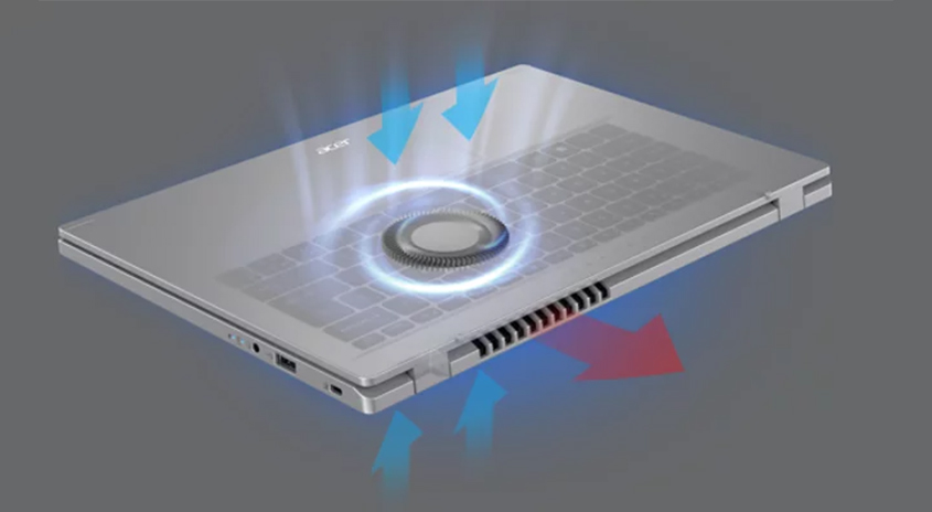 Ein silberner Laptop mit einem Kühlmodul und blauen und roten Pfeilen auf grauem Hintergrund.