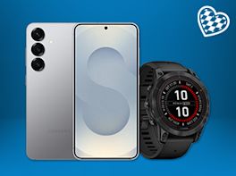 Ein Smartphone und eine Smartwatch vor blauem Hintergrund. In der rechten Ecke oben ist ein Herzsymbol in weiß-blau zu sehen.