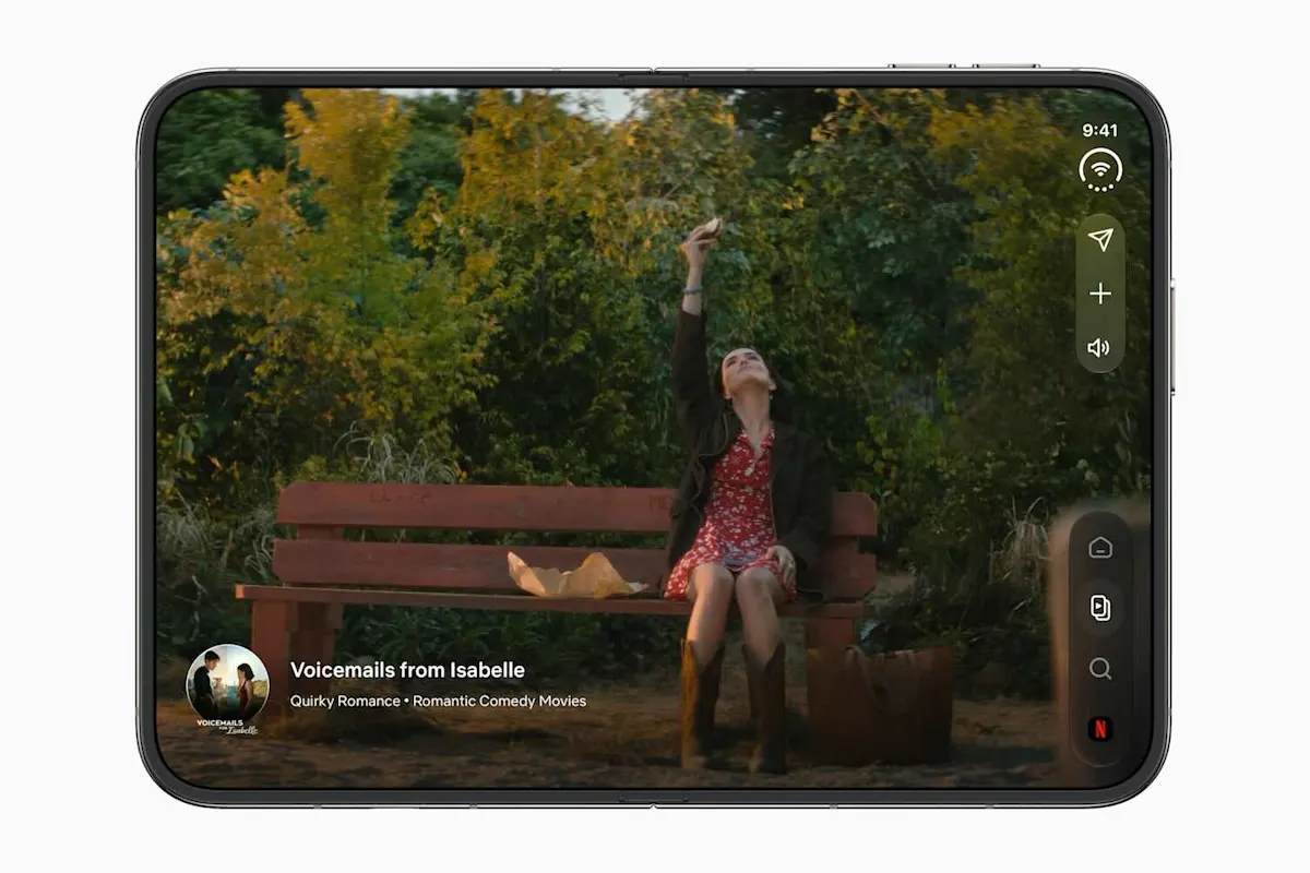 Videowiedergabe auf dem ausgeklappten iPhone Duo.