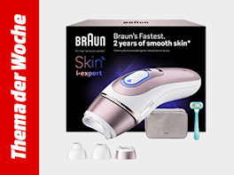Silk Expert Epiliergerät in Weiß und Dunkelblau mit Produktverpackung, Reinigungsbürste, Stromkabel, grauer Aufbewahrungstasche und weiteres Zubehör auf grauem Hintergrund mit rotem Banner "Thema der Woche"