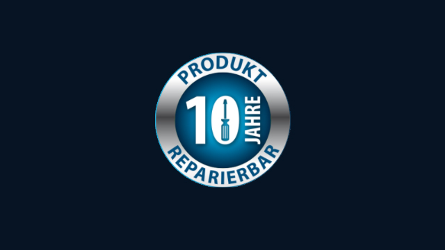 Blaues Siegel sagt „Produkt 10 Jahre Reparierbar“, mit Schraubendreher-Symbol.