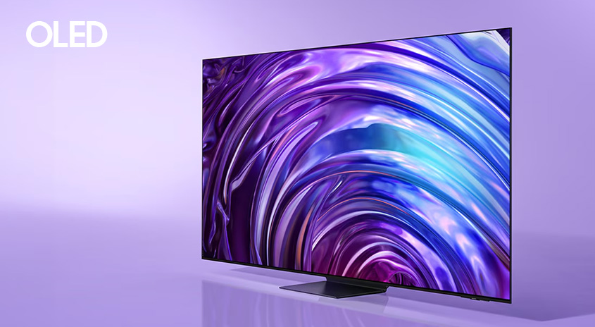 Ein OLED-Fernseher mit lila-blauem Wirbelmuster steht auf einem schwarzen Sockel vor einem lila Hintergrund. Links steht "OLED".