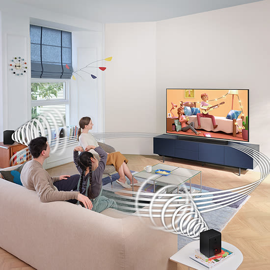 Familie beim Fernsehen