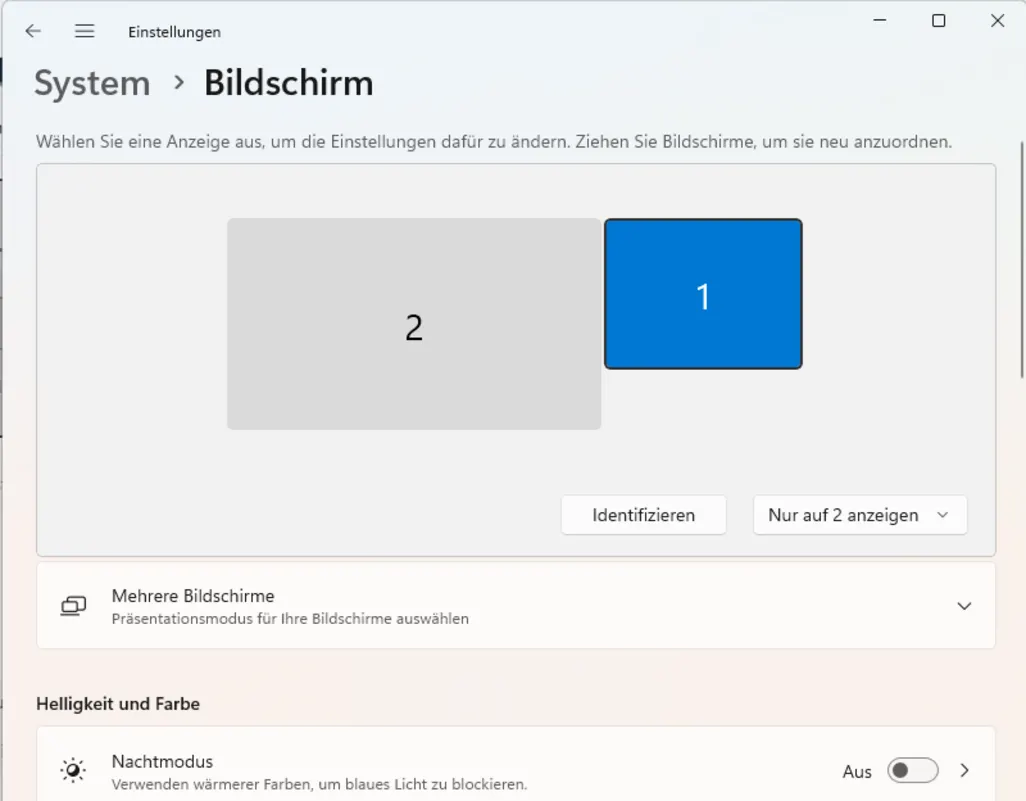 Windows Bildschirm-Einstellungen zeigen zwei Monitore mit Anordnungsoptionen.