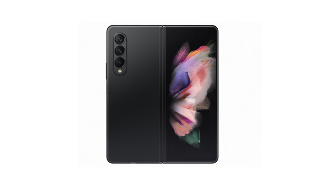 Ein schwarzes, faltbares Smartphone mit drei Kameras auf der Rückseite und einem farbigen Bildschirm.