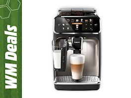 Kaffeevollautomat vor weißem Hintergrund, links mit grünem „WM Deals“-Rand.