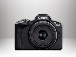 Produktbild einer Kamera vor weiß-grauem Hintergrund.