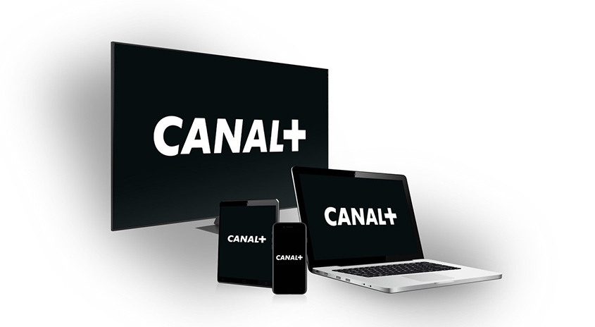Ein Fernseher, ein Tablet, ein Smartphone und ein Laptop zeigen das Canal+ Logo auf schwarzem Hintergrund.