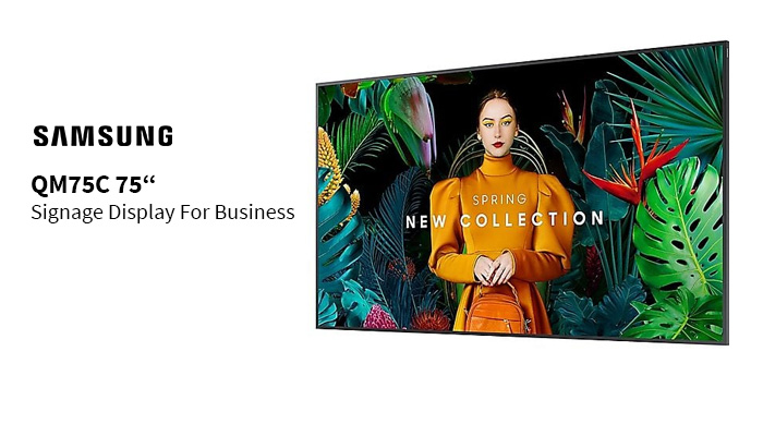 Ein Samsung QM75C 75-Zoll-Display zeigt eine Frau in Orange vor tropischen Pflanzen.