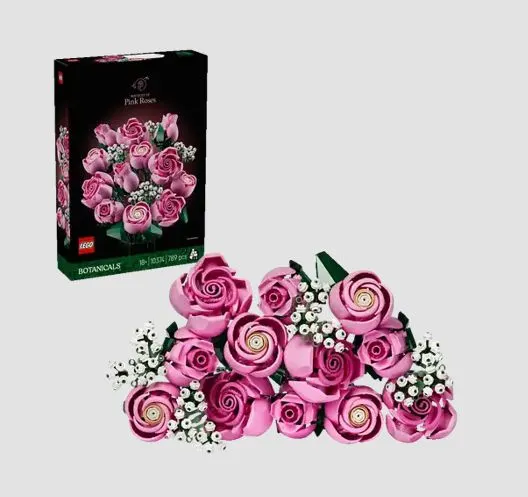 rosa Rosen aus Lego, Im Hintergrund die Verpackung
