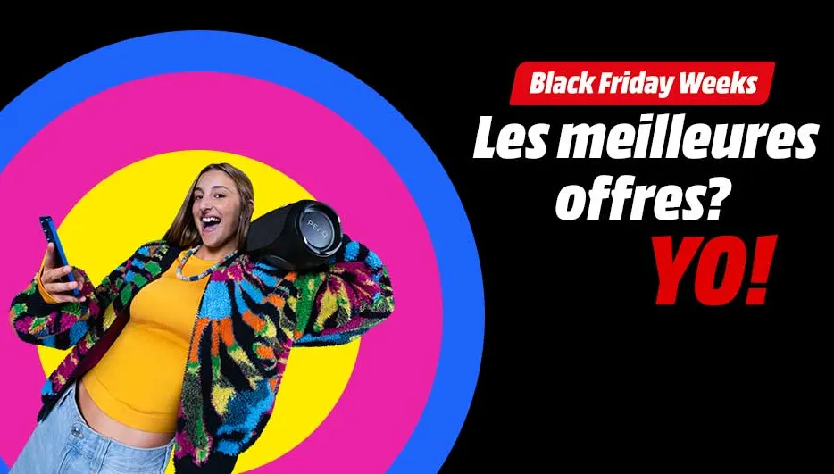 Personne souriante en veste multicolore tenant une enceinte portable sur l’épaule et un smartphone, devant des cercles colorés. À droite, texte : « Black Friday Weeks – Les meilleures offres ? YO ! » sur fond noir.