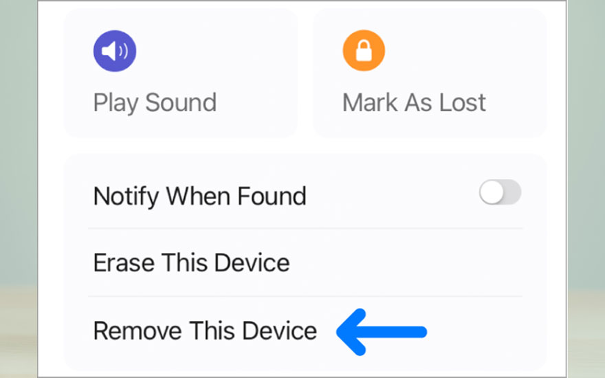 Een scherm met opties zoals 'Geluid afspelen' met een luidsprekericoon, 'Markeren als verloren' met een sloticoon en 'Verwijder dit apparaat' met een blauwe pijl.