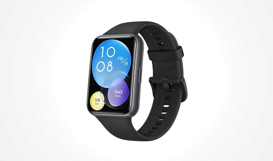 Montre intelligente noire avec écran affichant l'heure, la date, les pas et les calories sur un fond blanc.