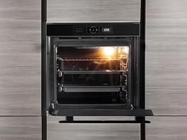 Built-in oven with microwave