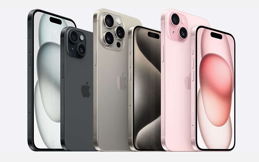 Cinq smartphones de couleurs variées, dont noir, argent et rose, sont alignés sur un fond blanc.