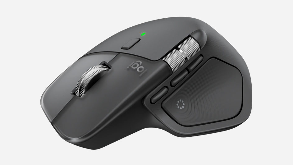 Een ergonomische donkergrijze draadloze muis met metalen scrollwiel, meerdere programmeerbare knoppen en duimsteun; nauwkeurig, comfortabel voor lange gebruikssessies.