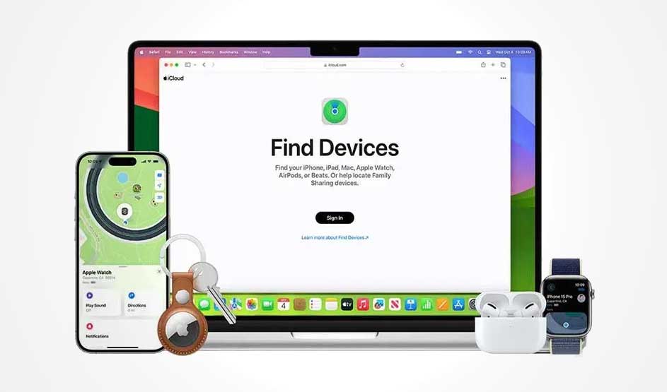 Apple laptop toont Find Devices, met ervoor een iPhone met kaart, AirTag aan sleutels, AirPods-case en twee Apple Watches op witte achtergrond.