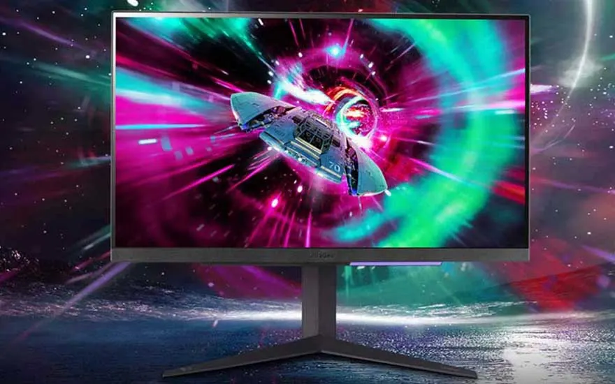 Een computerscherm toont een ruimteschip in een tunnel van roze en groene lichten. De achtergrond toont ook een ruimte thema.