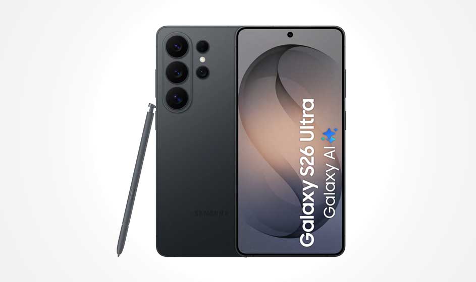 Un smartphone noir est présenté de face et de dos, avec trois caméras, un stylet et un écran affichant Galaxy S26 Ultra ainsi que Galaxy AI.