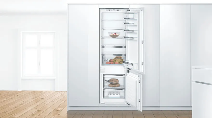 Verschilt de levensduur van een inbouwkoelkast ten opzichte van een vrijstaande koelkast?