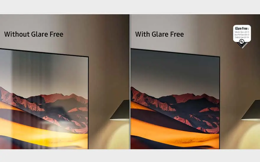 Une comparaison entre écrans avec et sans traitement anti-reflet met en avant la clarté sans reflets gênants.