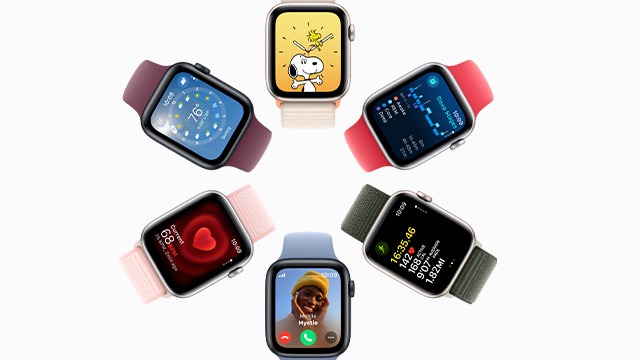 Plusieurs montres intelligentes Apple avec différents bracelets colorés affichent diverses informations sur leurs écrans.