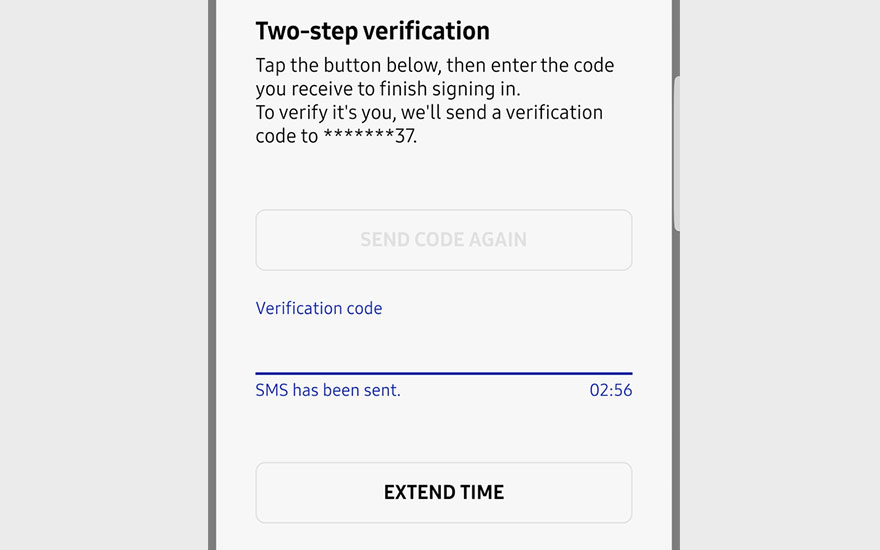 Twee-stapsverificatie scherm met knoppen "Code opnieuw verzenden" en "Tijd verlengen", en tekst "SMS is verzonden".