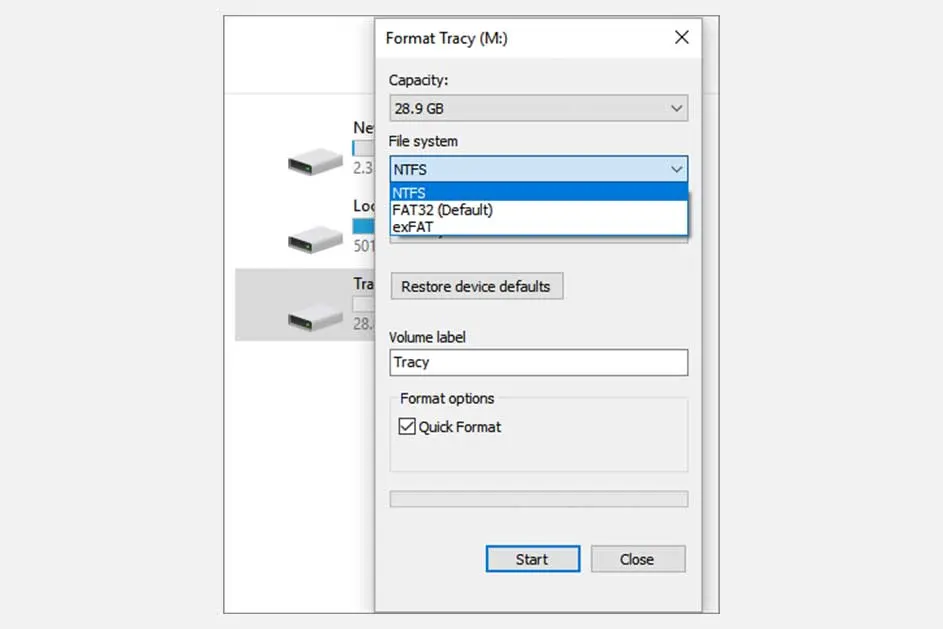 Boîte de dialogue Windows "Formater Tracy (M:)". Menu déroulant "Système de fichiers" affichant les options NTFS, FAT32 et exFAT.