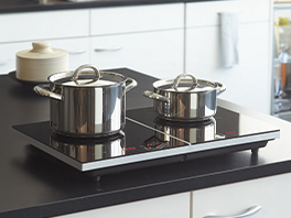 Freestanding induction hob