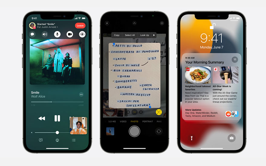 Voici trois iPhones côte à côte. L'écran de gauche affiche une application musicale, le centre une liste de courses et celui de droite un écran de résumé du matin.