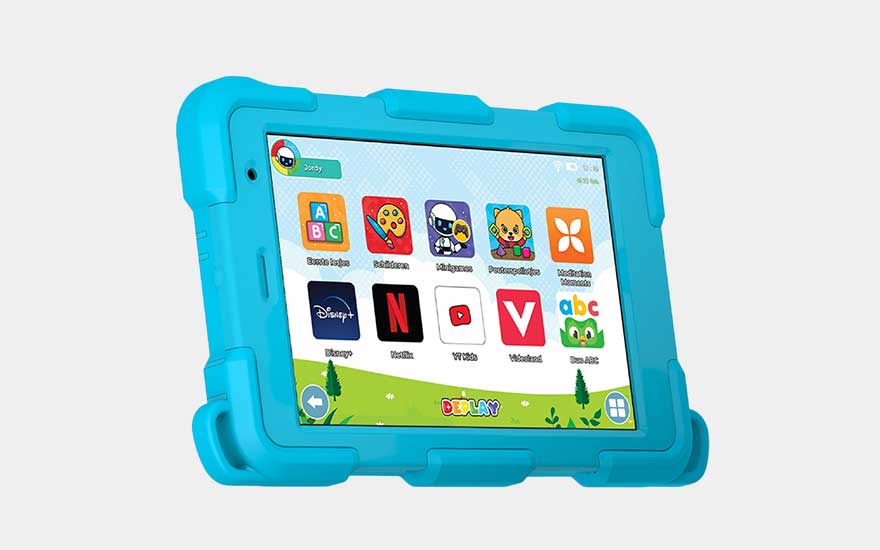 Kindvriendelijke blauwe tablet in robuuste hoes, getoond vanuit hoek met educatieve en entertainment-apps.