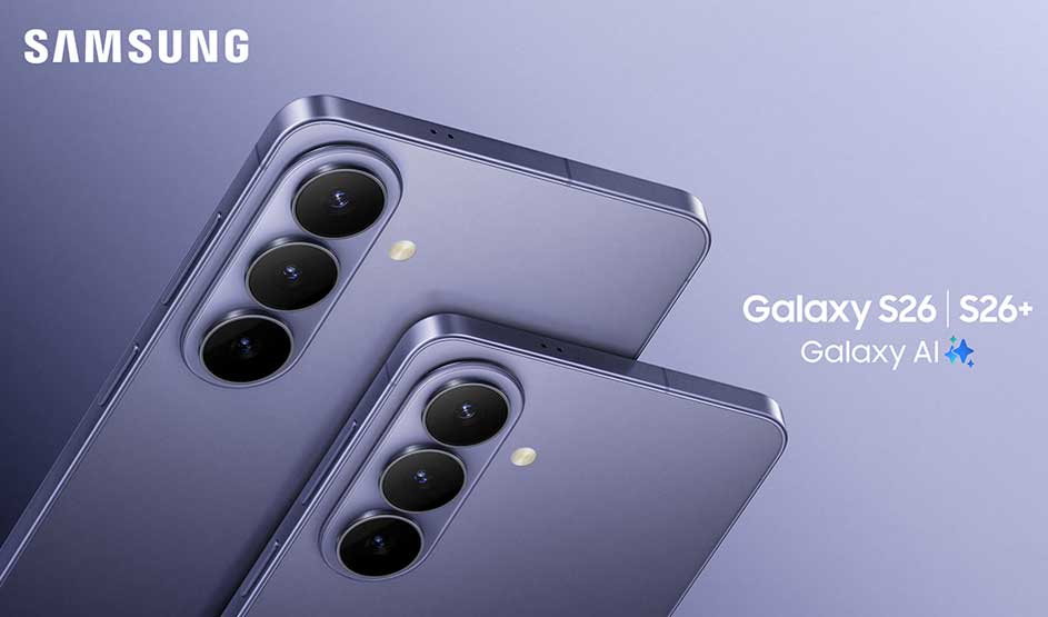 Gros plan sur deux Galaxy S26 et S26+ violets à triple caméra sur fond mauve, avec mise en avant du logo Galaxy AI.