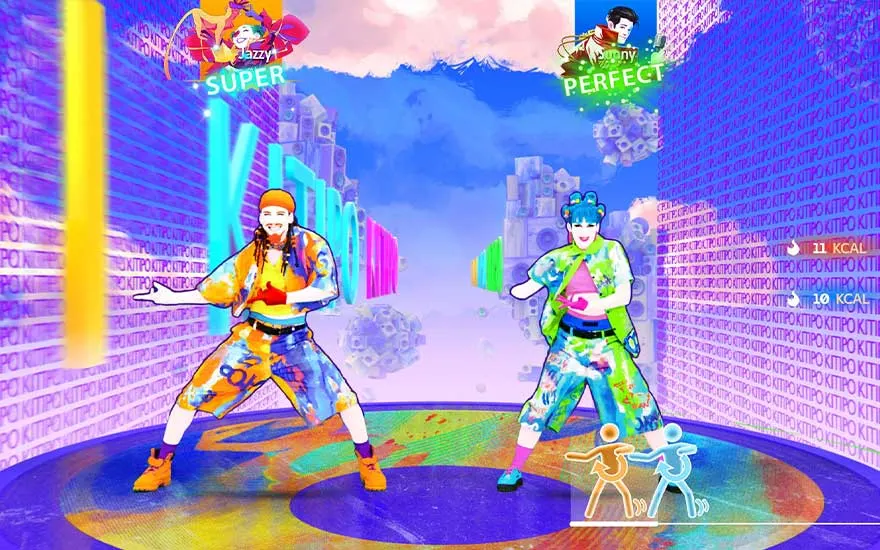 Deux danseurs colorés bougent avec énergie dans un jeu de danse lumineux, avec score et calories affichés.