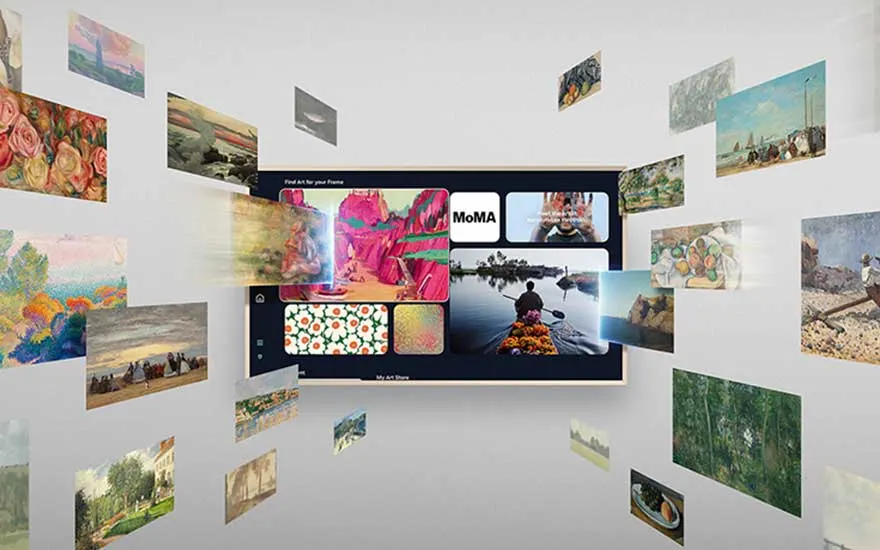 Een moderne tv toont digitale kunstselecties, omringd door talloze zwevende schilderijen, waardoor een interactieve galerij ontstaat.