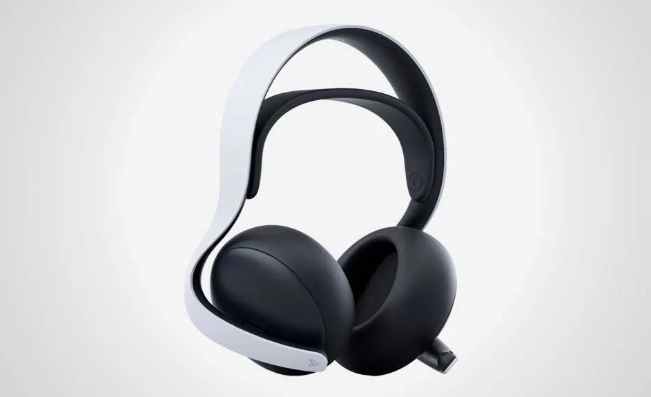Witte en zwarte gaming-headset met microfoon, zwevend tegen een witte achtergrond.