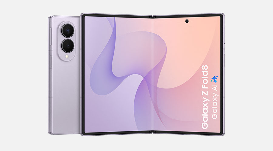 Un smartphone Samsung Galaxy Z Fold8 violet, présenté ouvert et fermé sur un fond clair.
