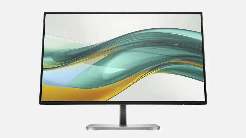 Een slanke moderne computermonitor met smalle rand en metalen voet; op het heldere scherm golvende abstracte banen in groen, blauw en goud.