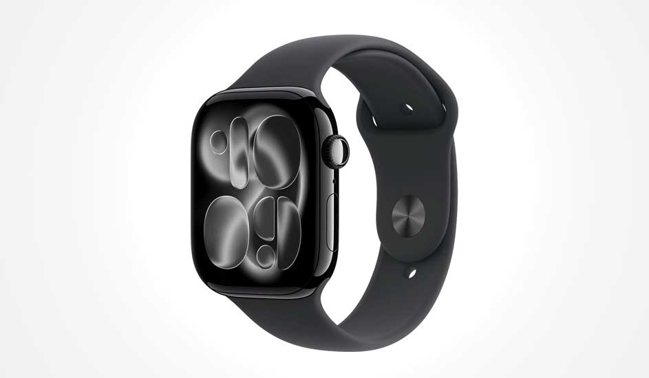 Une montre connectée Apple noire rectangulaire au bracelet noir affiche un motif abstrait en nuances de gris sur l’écran.