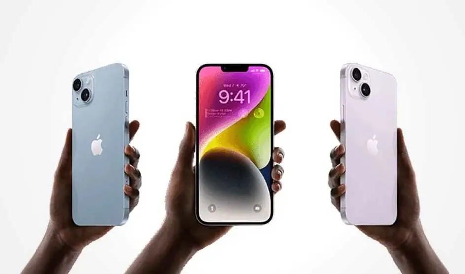 Trois iPhones sont tenus à la main sur fond blanc. L'écran du téléphone du milieu affiche 9:41.