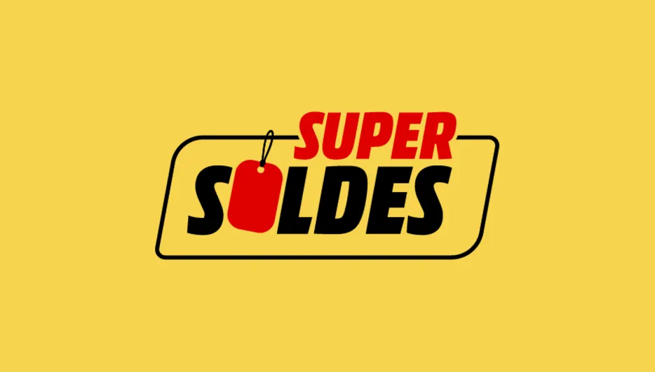 Texte sur fond jaune avec "SUPER SOLDES" en rouge et noir, et une étiquette rouge.