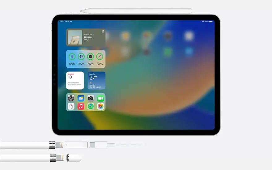 Tablette noire avec écran affichant des widgets colorés. Un stylet blanc est fixé en haut. Deux stylets et un adaptateur sont en bas.