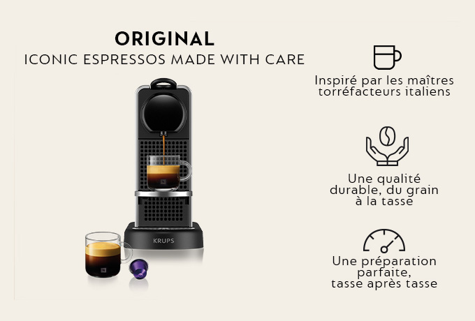 Machine à café noire Krups versant de l'expresso dans une tasse. Tasse d'expresso et capsule à côté.