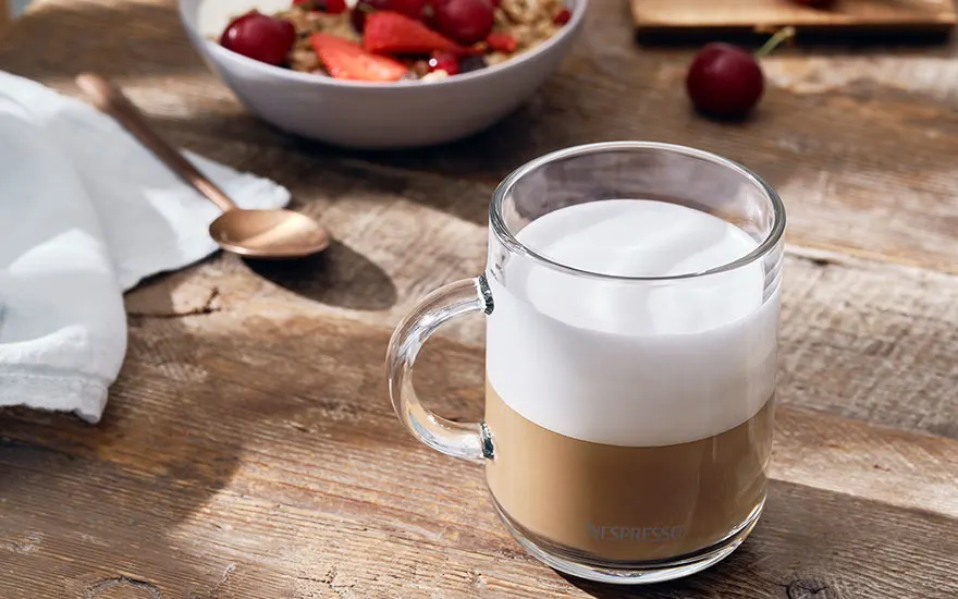 Recettes de café à base de lait par simple pression d’un bouton