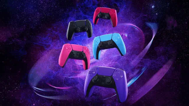 Vijf gamecontrollers in rood, zwart, roze, blauw en paars zweven voor een paarse sterrenhemel.