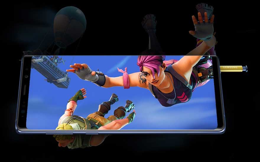 Twee avatars springen uit een virtueel vliegtuig in een videogame, deels buiten het scherm van een smartphone met opvallende kleuren.