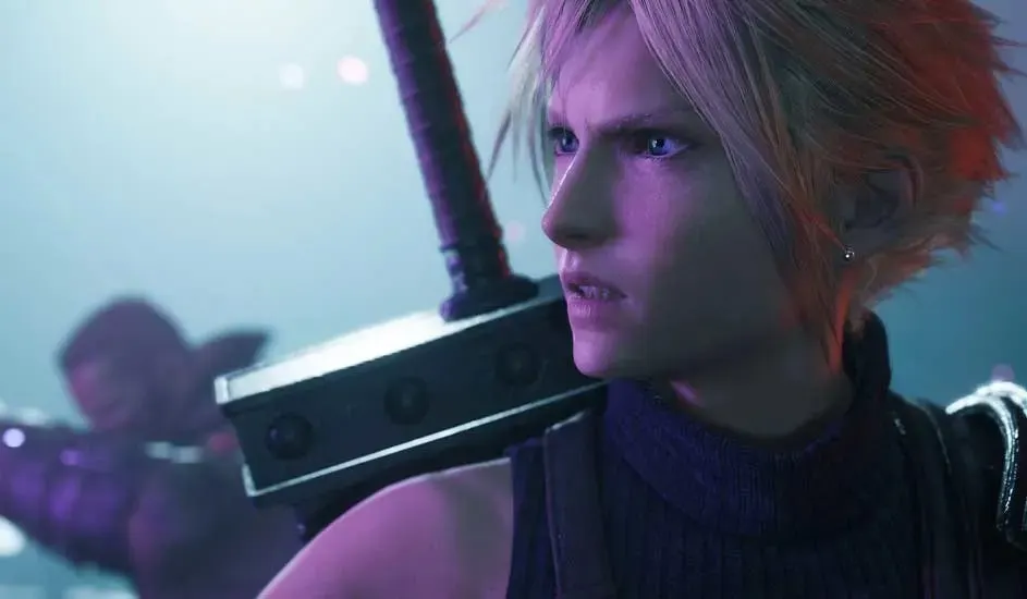 Un guerrier blond avec une grande épée regarde intensément vers la caméra dans un décor futuriste aux teintes violettes et bleues.